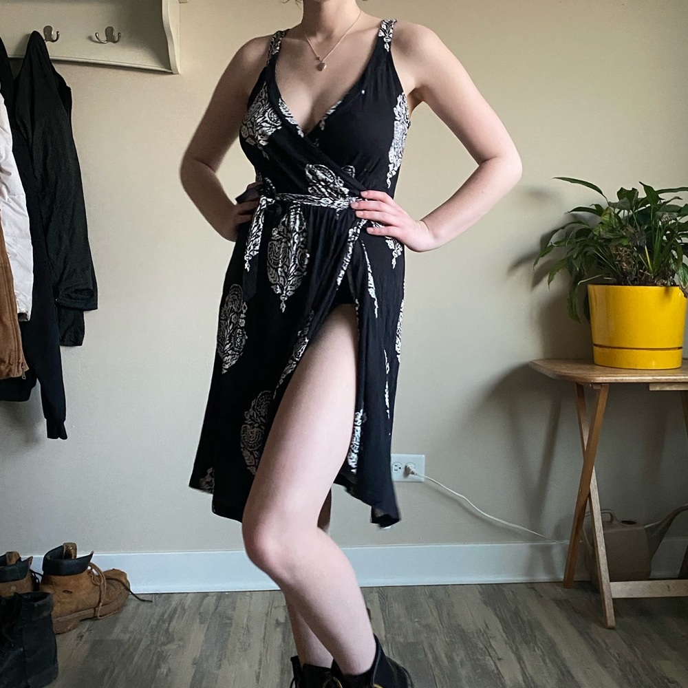 V neck slit dress